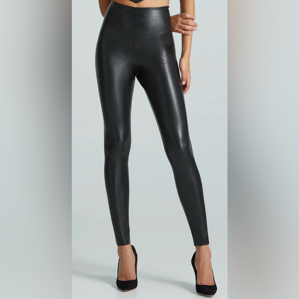 NWOT never worn Commando leggings